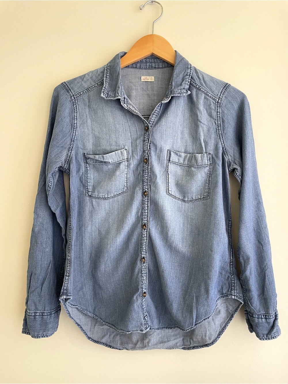 Hollister Cotton Blend Lightweight Blue Denim Beachy Button Down Shirt